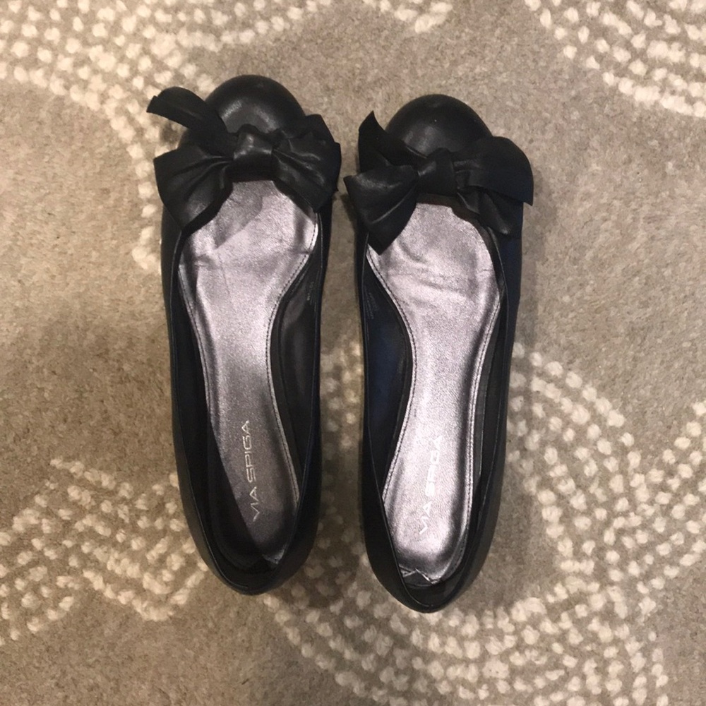 Black Via Spiga bow flats